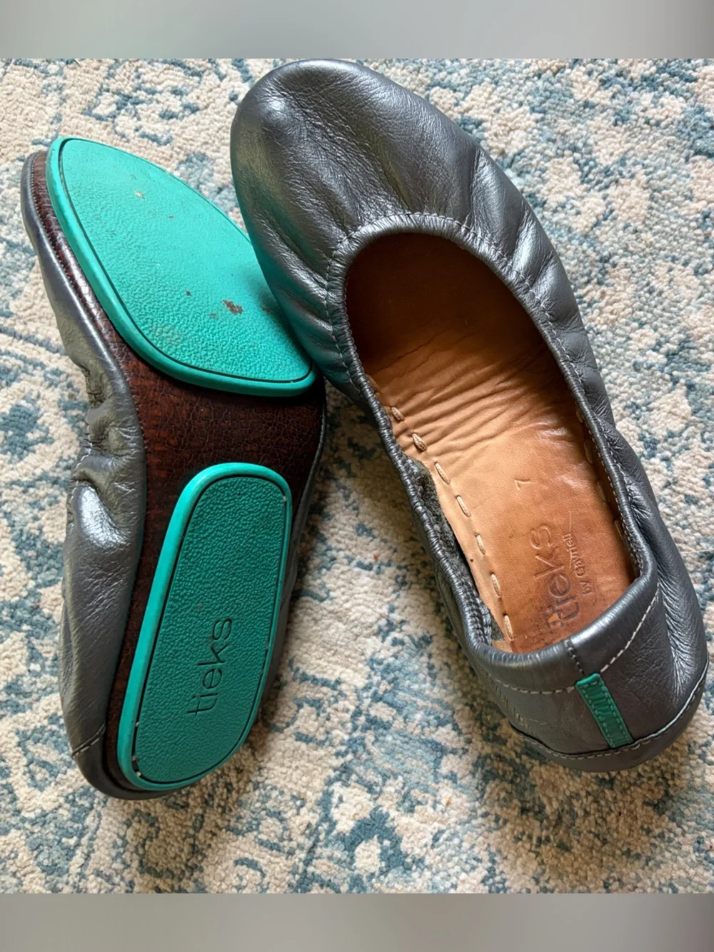 Tieks silver Leather Ballet Flats
